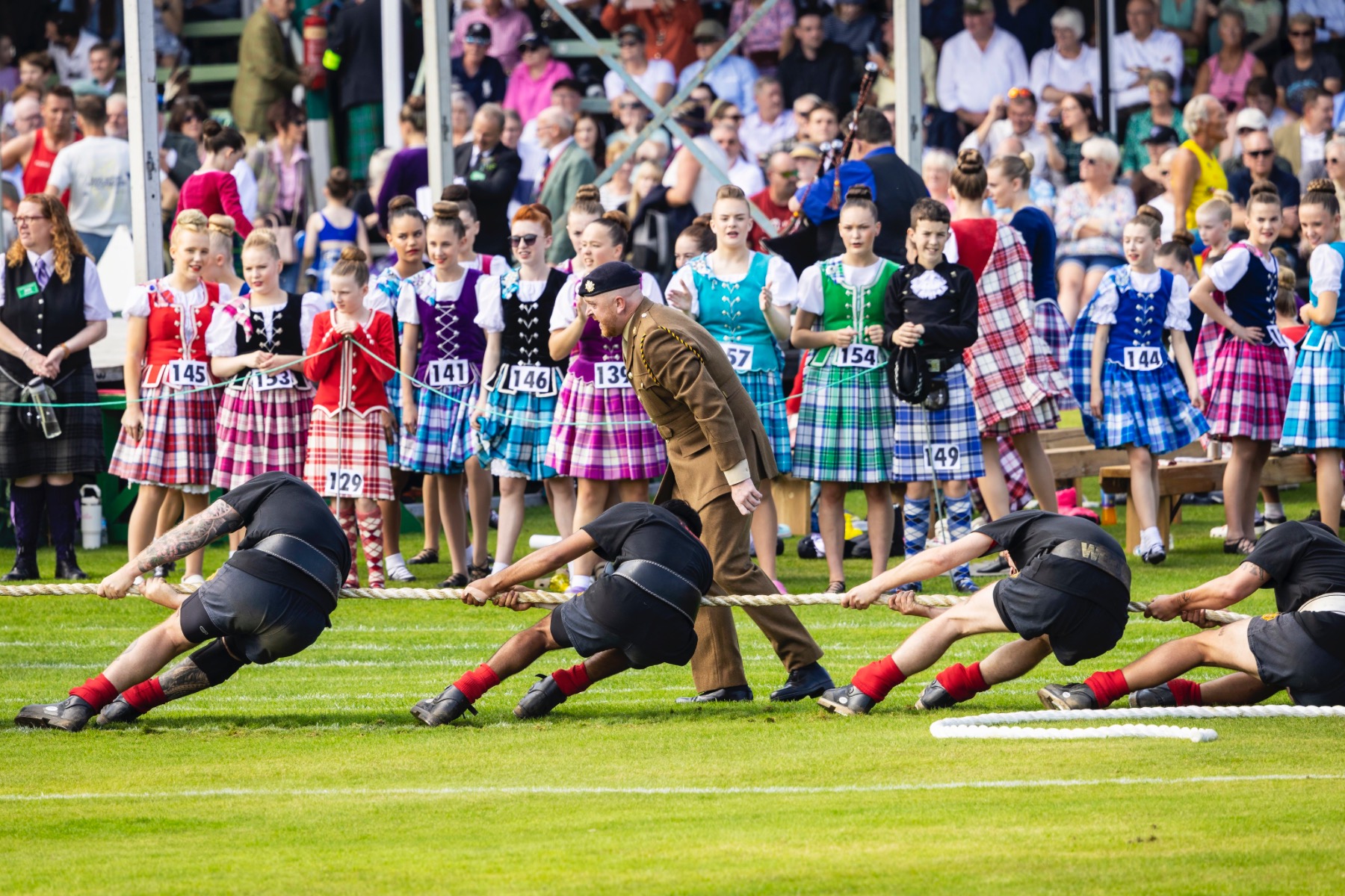Tug of war at the Braemar Gathering